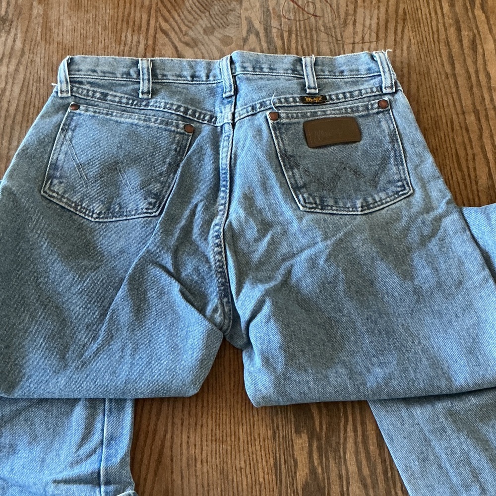 Wrangler Light Blue Relaxed Fit Jeans